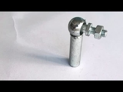 ロープストードの端 右手のスレッド式L型球関節